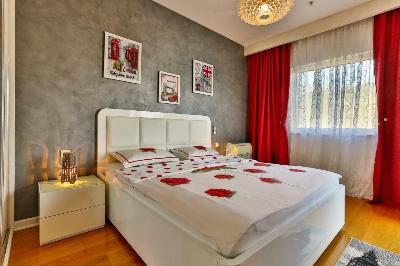 Delux And Urban Apartments Hotel Tre Canne Budva Exteriör bild